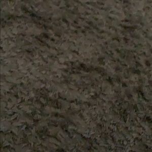 Meet your Posher, Caya